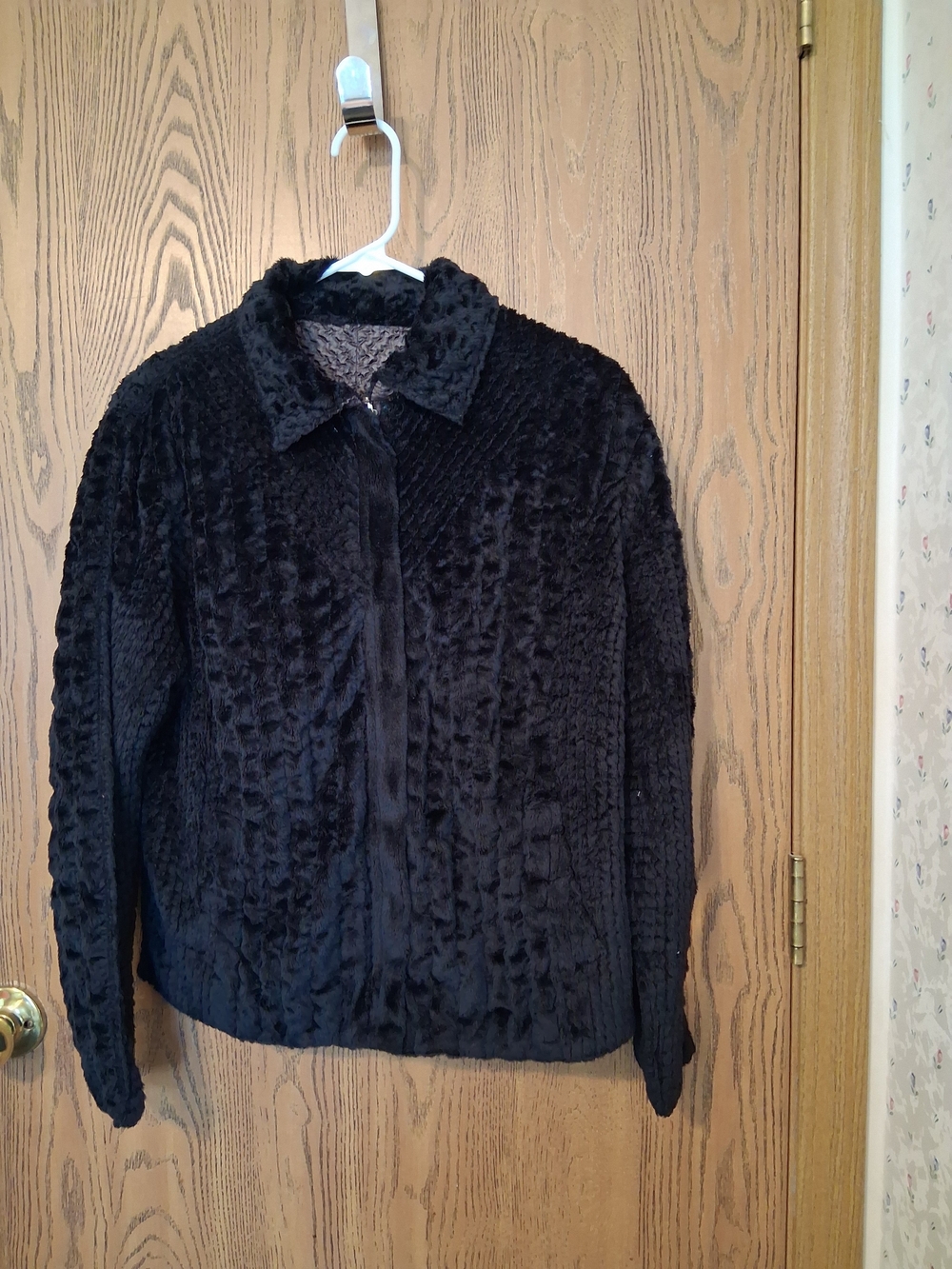 Cozy Reversible Black/Brown Teddy Jacket with Collar - Classic Women's Outerwear